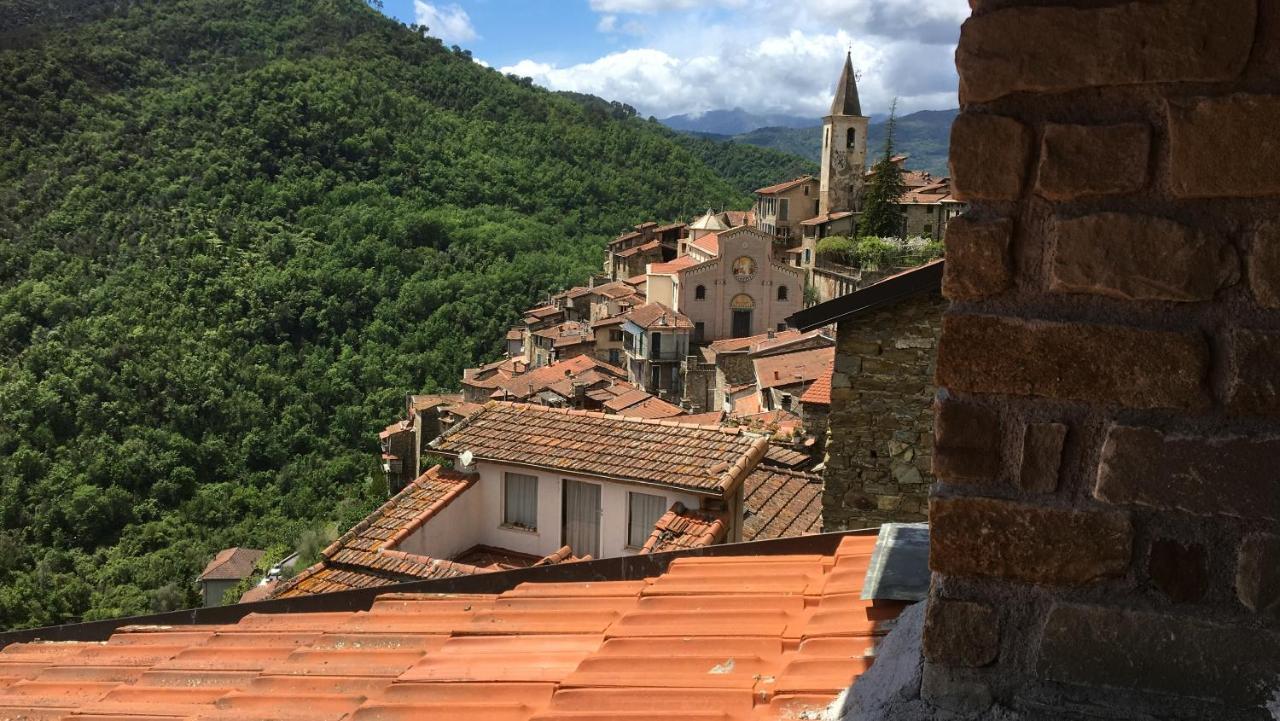 House In The Medieval Village Apricale Buitenkant foto